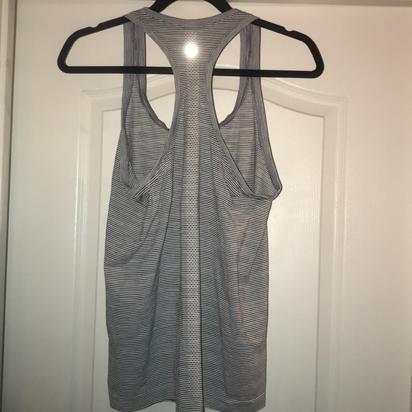 lululemon Swiftly Speed Tank striped - Picture 5 of 8